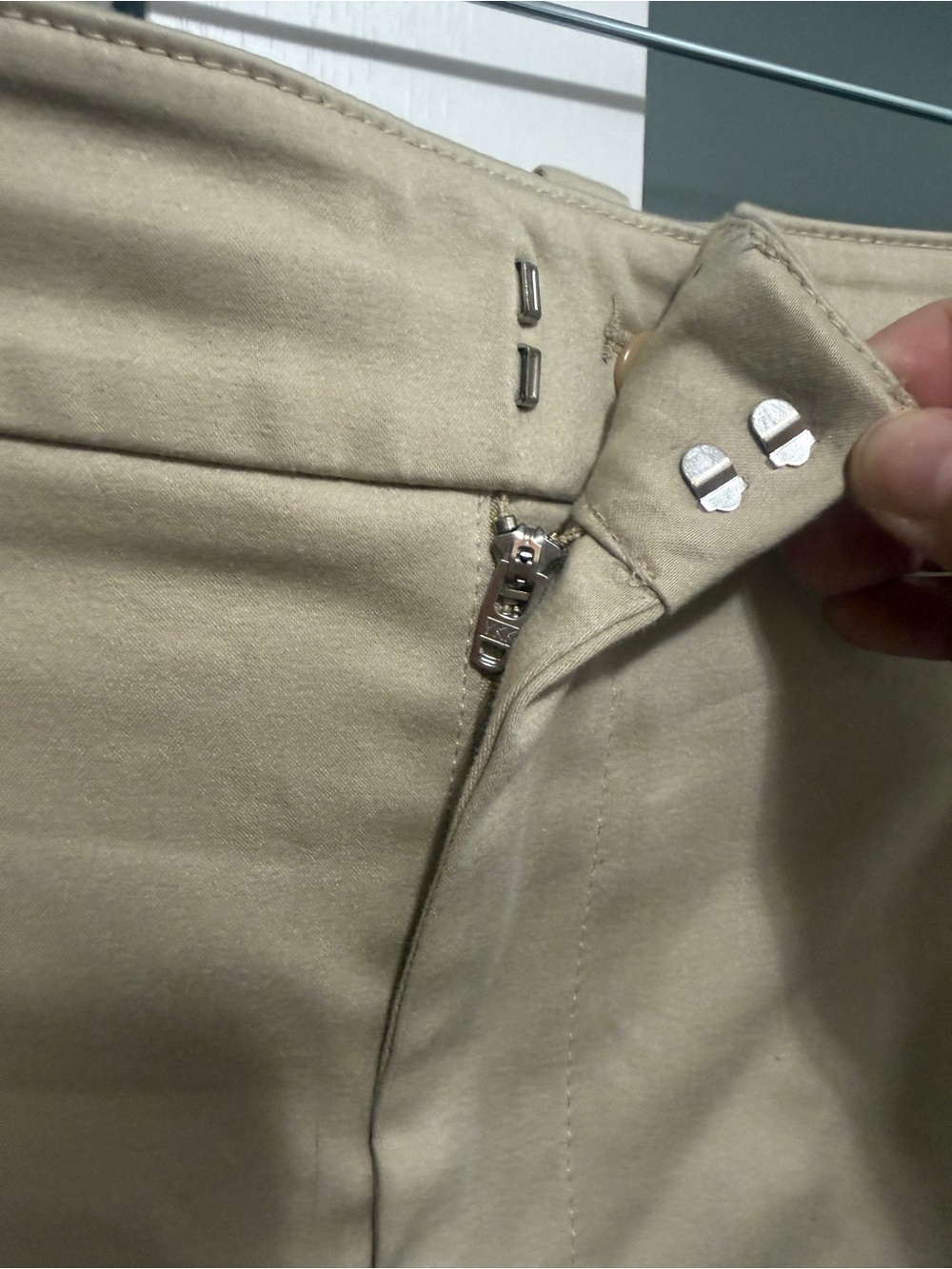 Aritzia Sunday Best Rider Skirt Tan - Picture 4 of 10